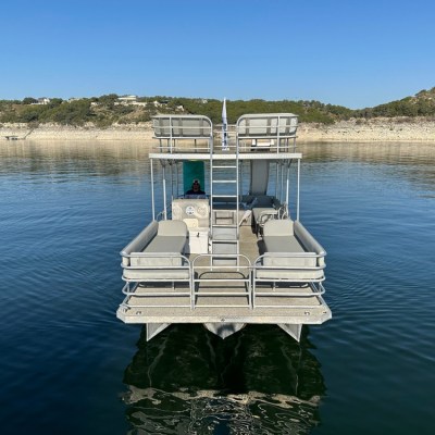 a small boat in a body of water