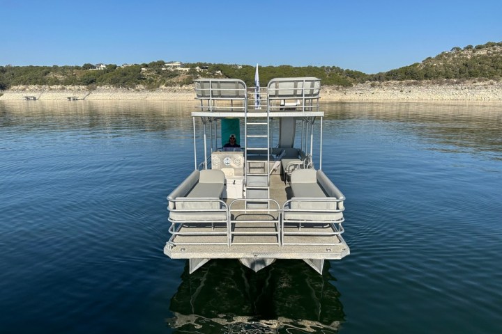 a small boat in a body of water