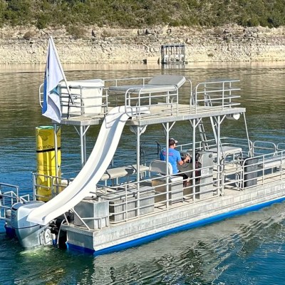 a small boat in a body of water