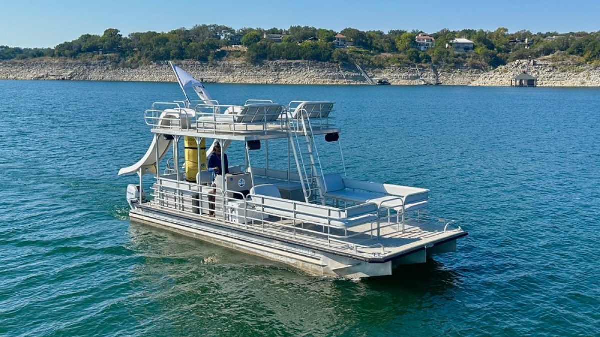 a small boat in a body of water