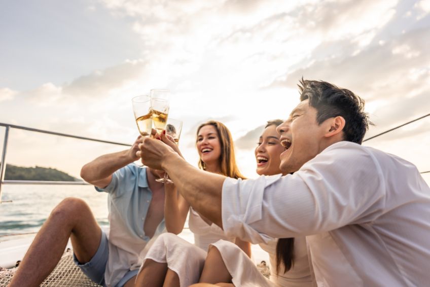 Why Renting the Right Size Boat for Your Party Is Important