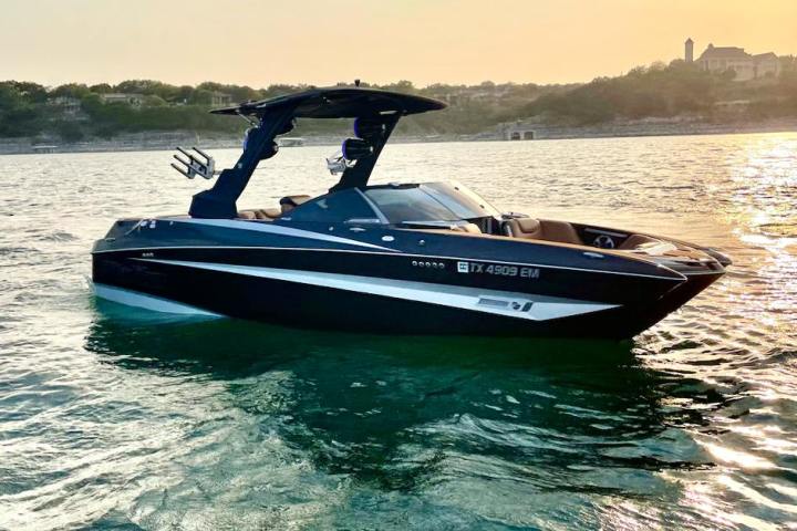 a small boat in a body of water